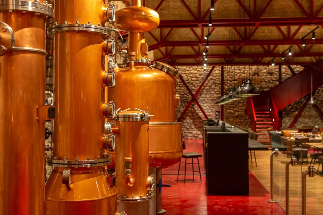 Melesin Distillery Leskovik Exterior photo