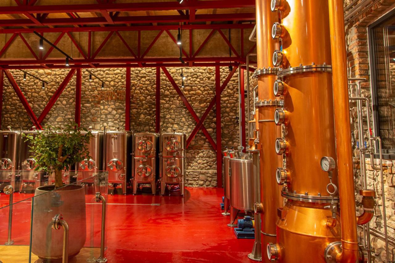 Melesin Distillery Leskovik Exterior photo